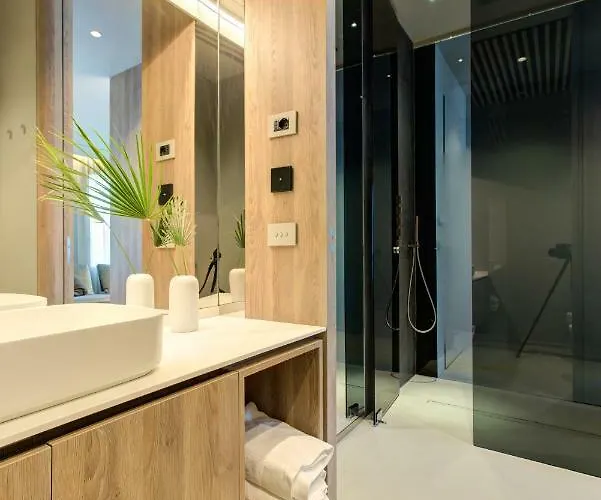 Apart Otel Italia 4*