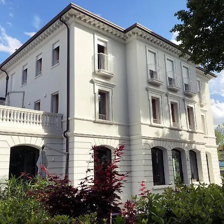 Italia Hotel apartamentowy Cesenatico